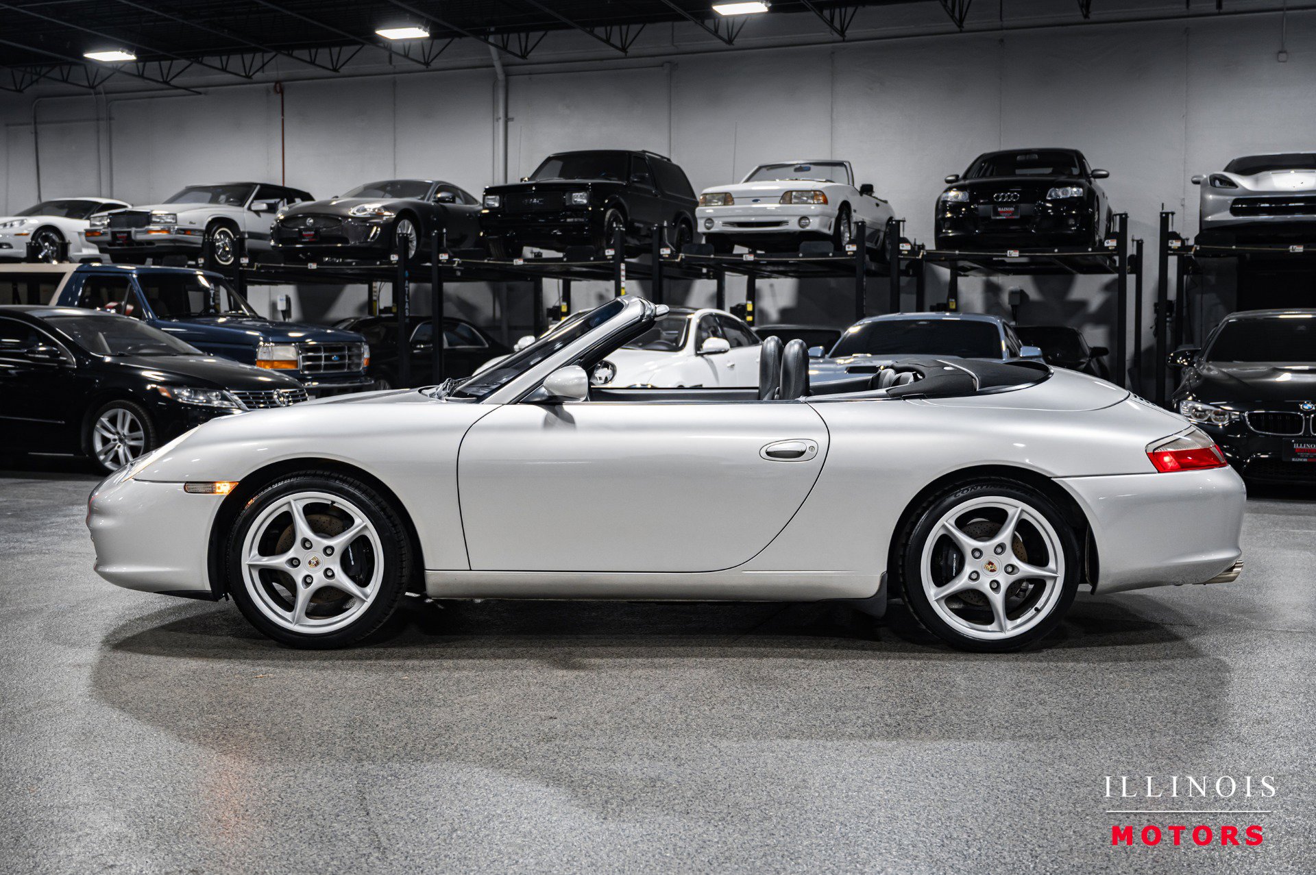 Used 2002 Porsche 911 Carrera image 2