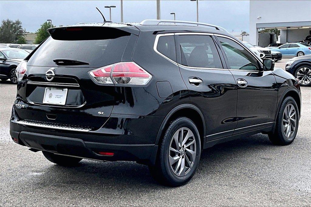 Used 2016 Nissan Rogue SL w/ SL Premium Package image 5