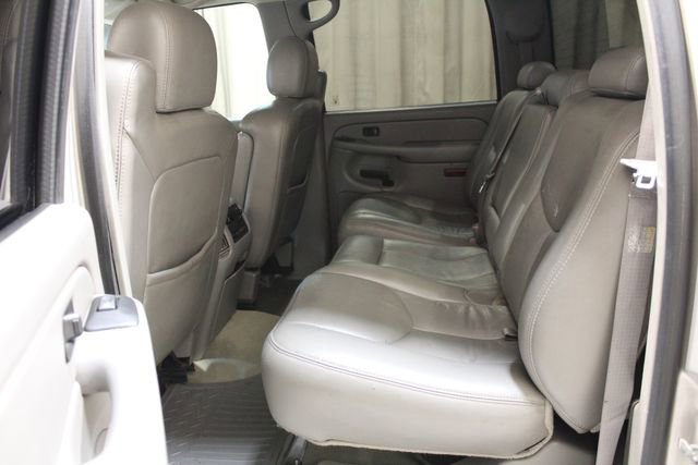 Used 2007 GMC Sierra 2500 SLT w/ Heavy-Duty Power Package image 17