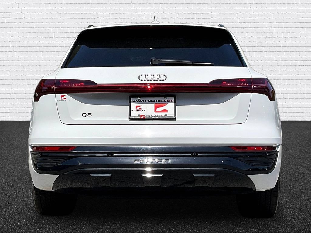 Used 2024 Audi Q8 e-tron Premium AWD/4WD image 5