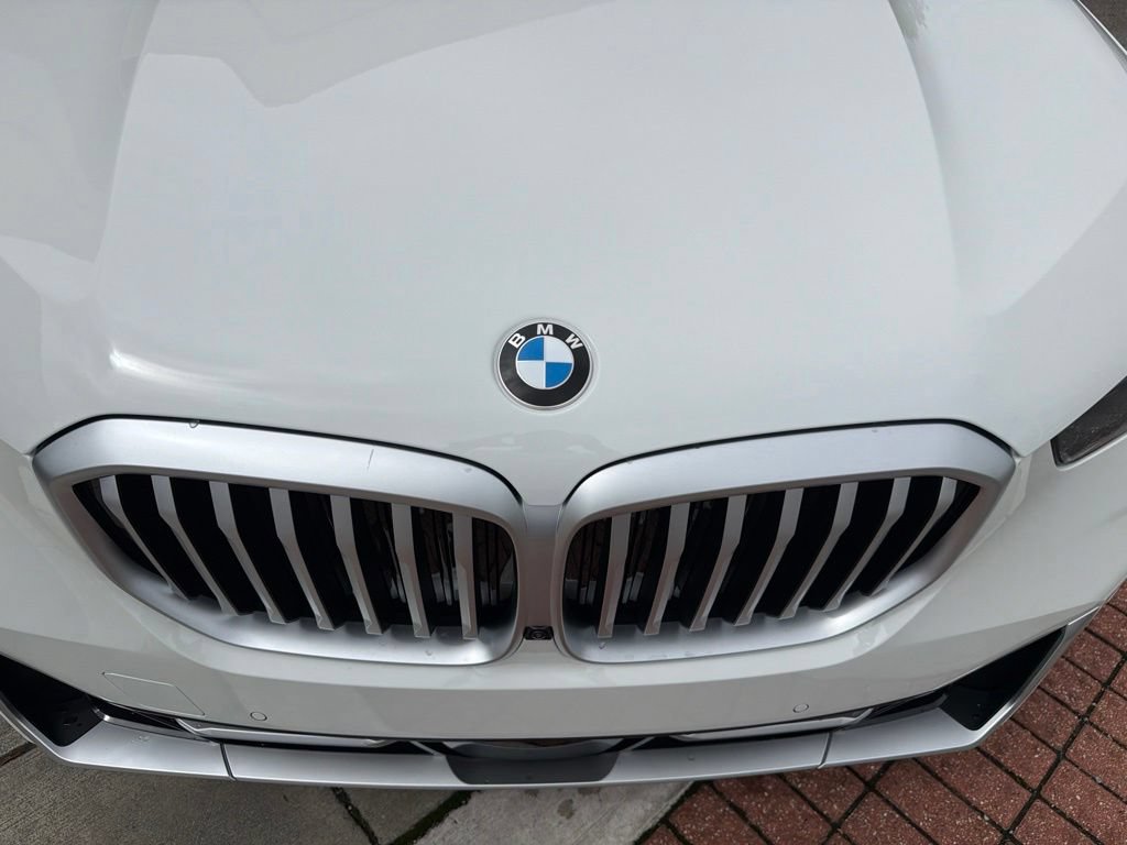 New 2026 BMW X5 sDrive40i w/ Parking Assistance Package RWD image 12