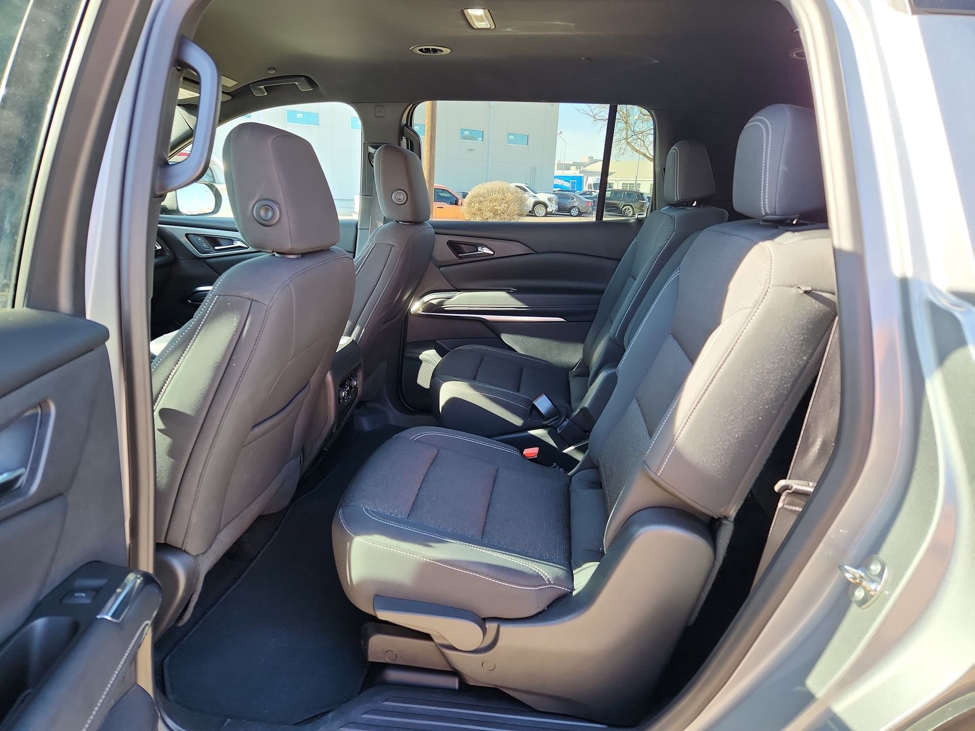 Used 2024 Chevrolet Traverse LT image 13