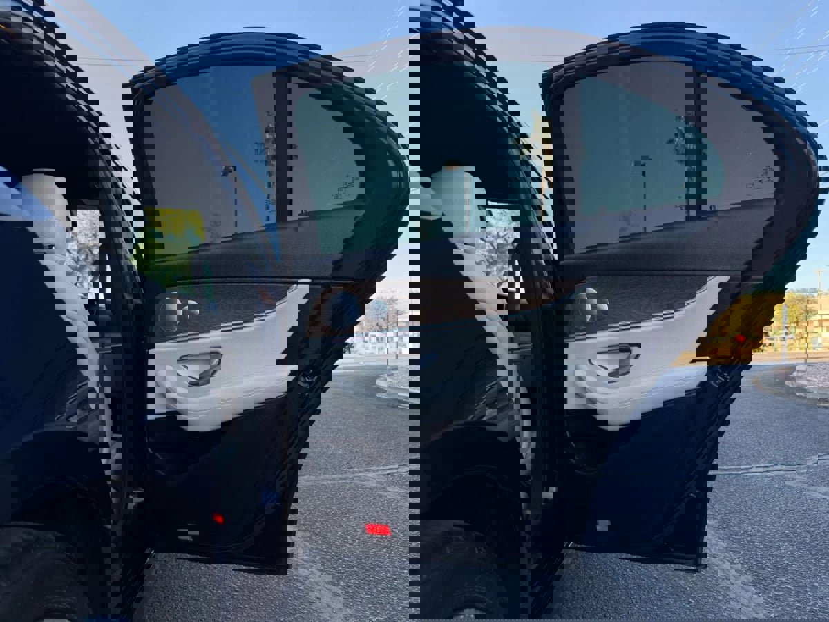 Used 2018 Mercedes-Benz E 300 image 34