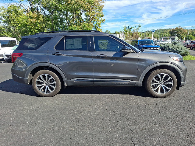 Certified 2020 Ford Explorer ST w/ Premium Technology Package AWD/4WD image 15