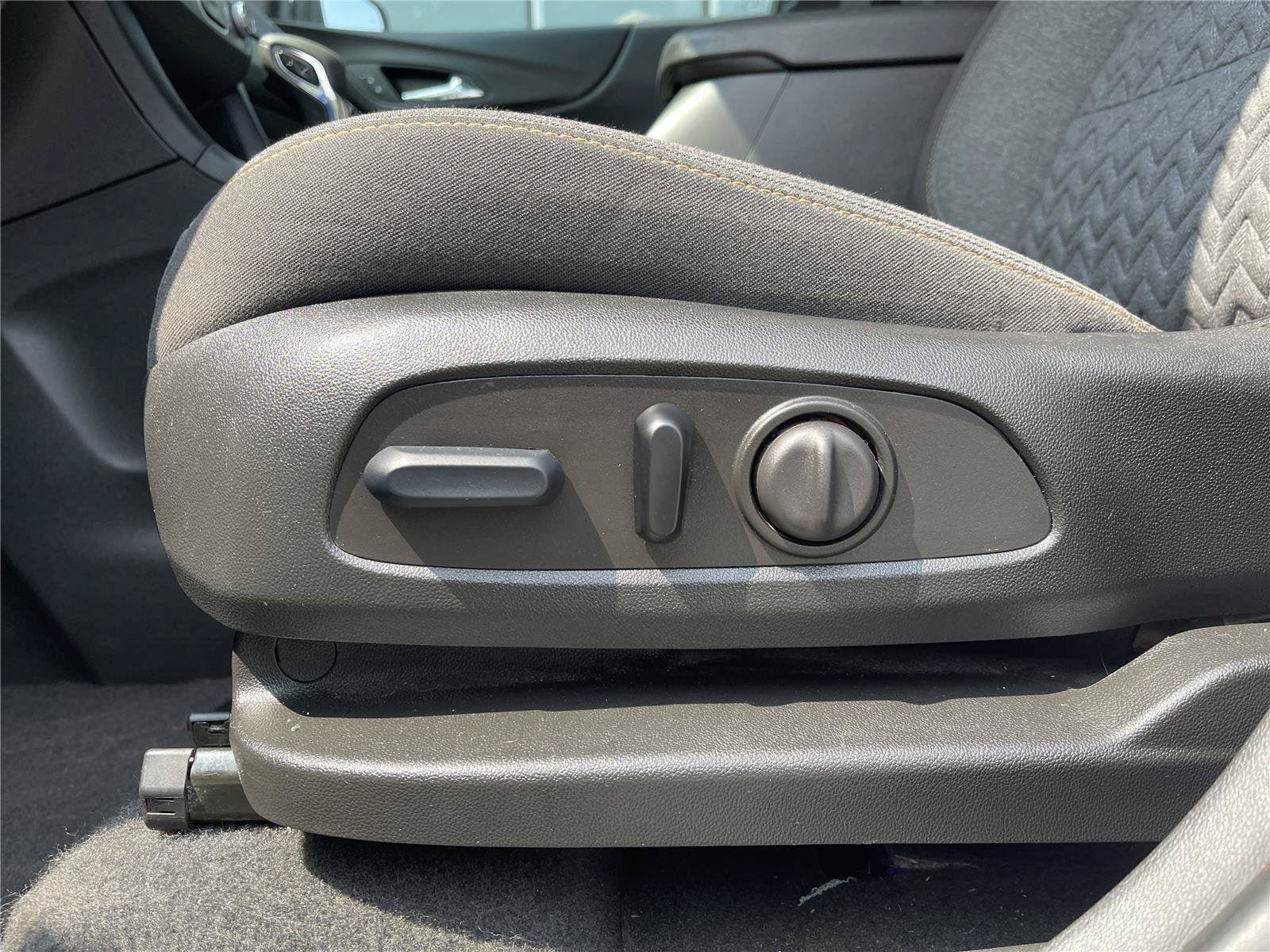 Used 2023 Chevrolet Equinox LT AWD/4WD image 15
