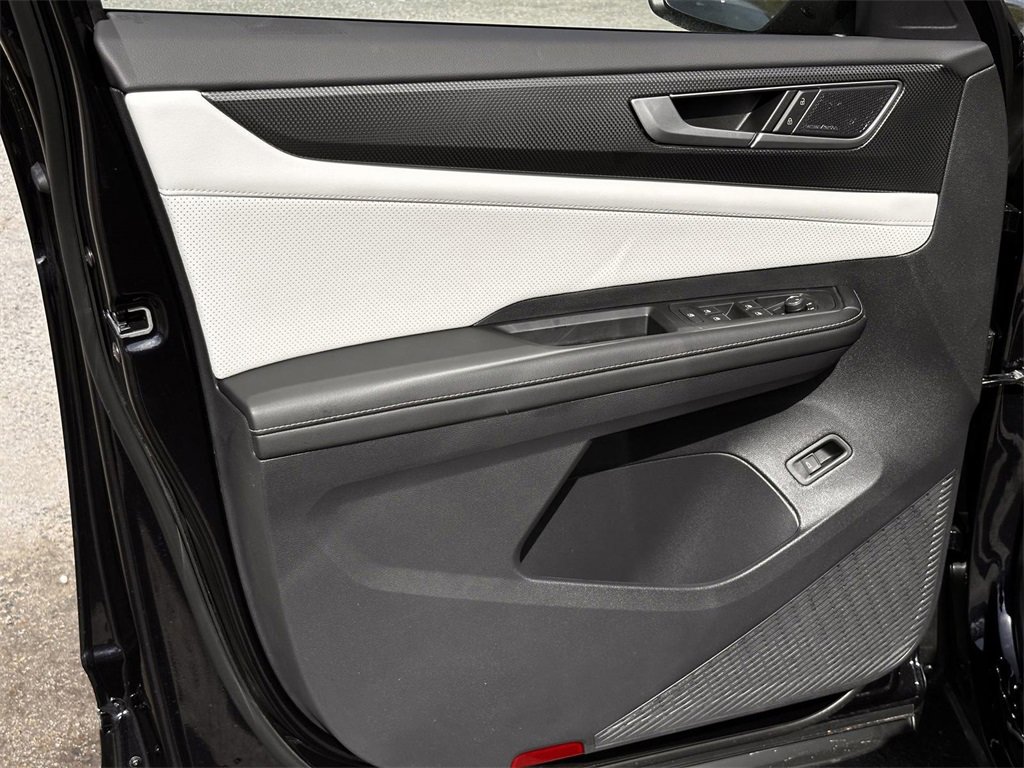 New 2025 Volkswagen Atlas Cross Sport SEL Premium R-Line image 35