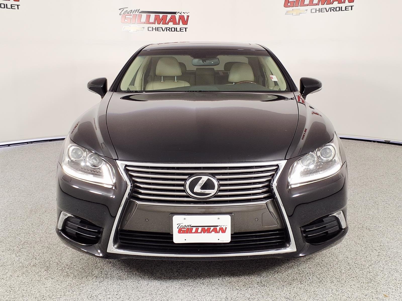 Used 2015 Lexus LS 460 AWD w/ Comfort Package image 5