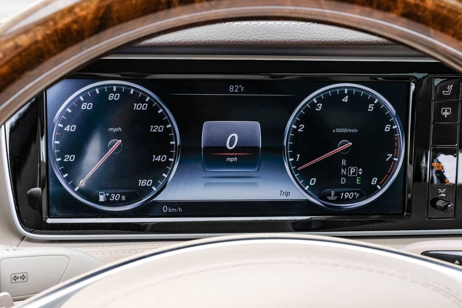 Used 2015 Mercedes-Benz S 550 Sedan w/ Sport Package image 19