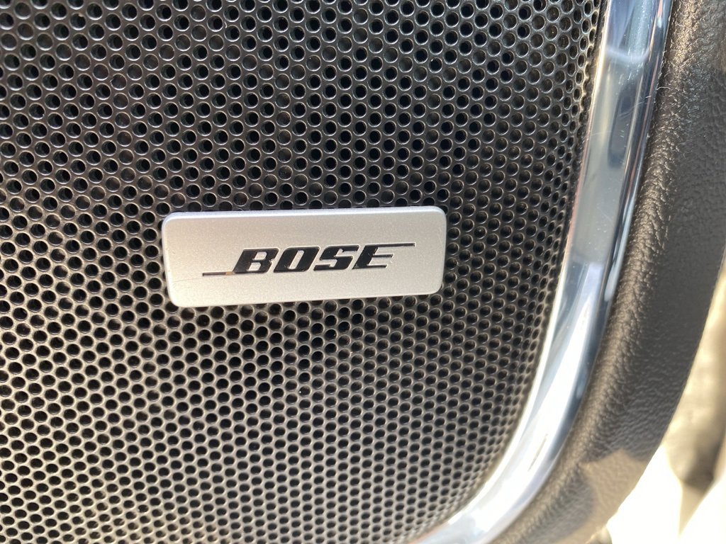 Used 2018 Chevrolet Suburban Premier image 31