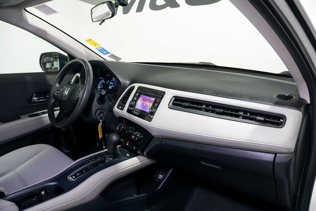 Used 2020 Honda HR-V LX image 18