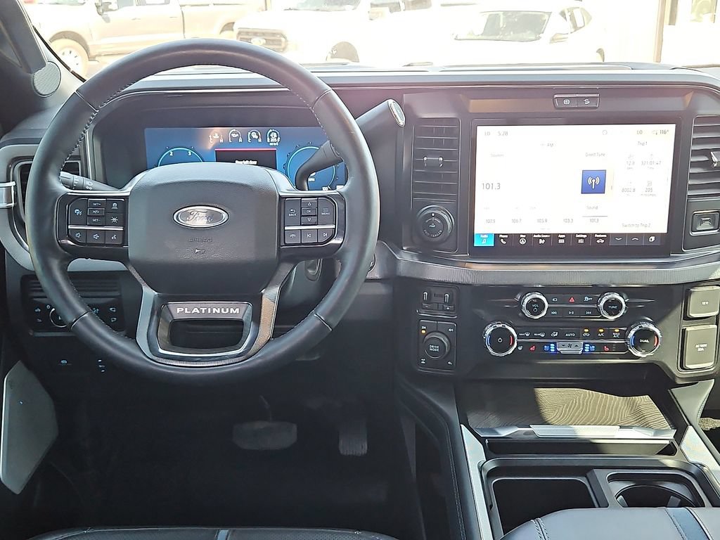 Used 2025 Ford F350 Platinum AWD/4WD image 17