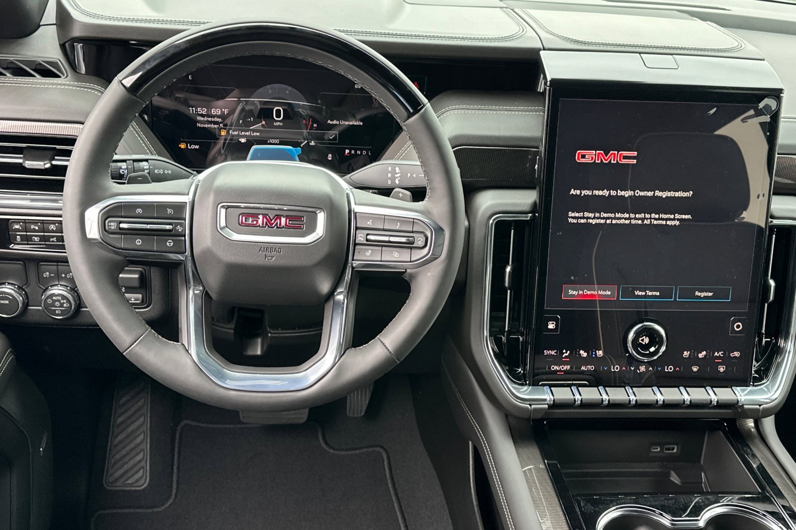 New 2026 GMC Yukon Elevation image 13