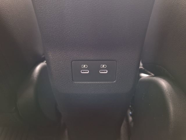 New 2026 Nissan Kicks SR FWD image 29