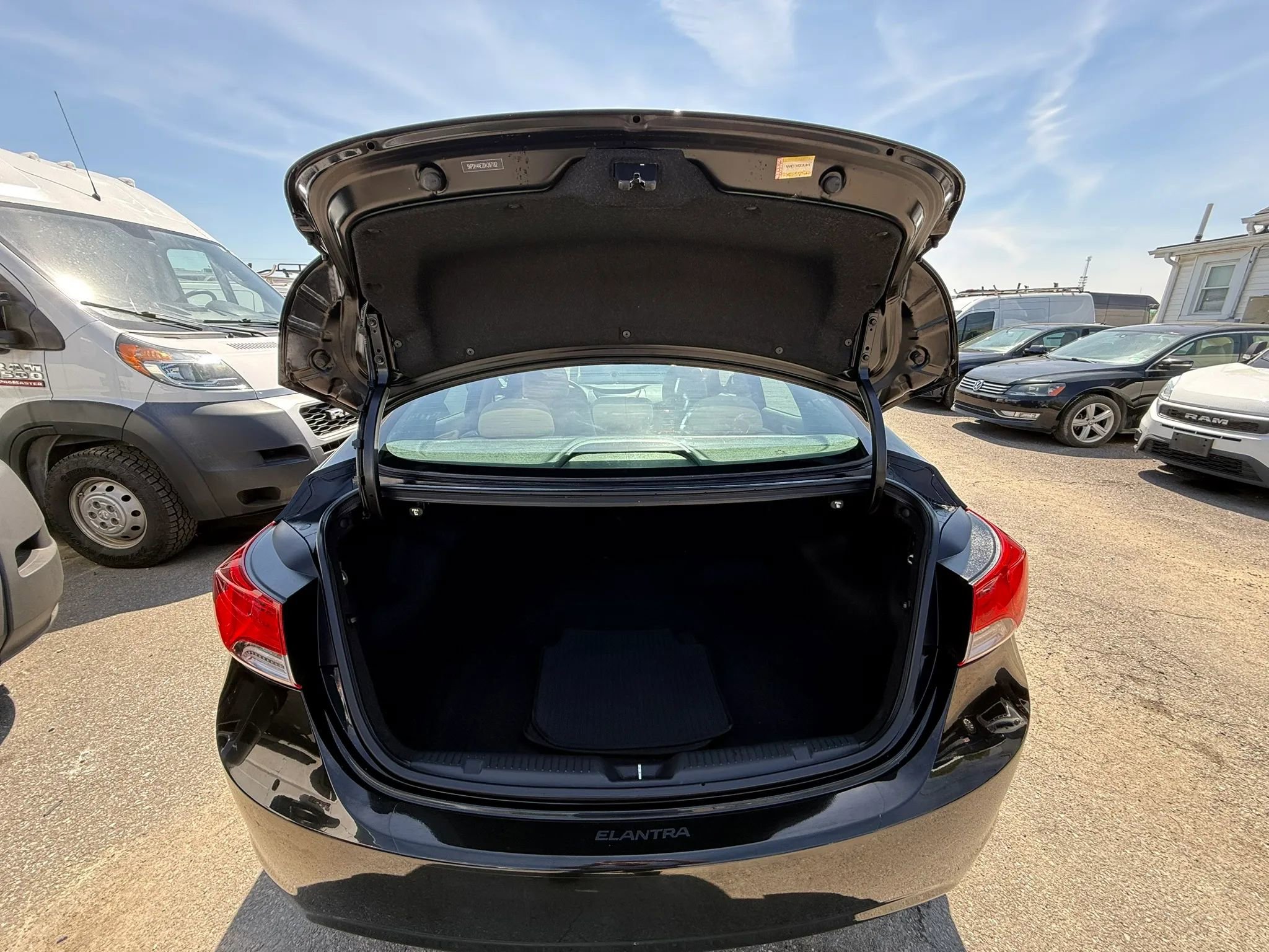 Used 2013 Hyundai Elantra GLS w/ Preferred Pkg FWD image 27