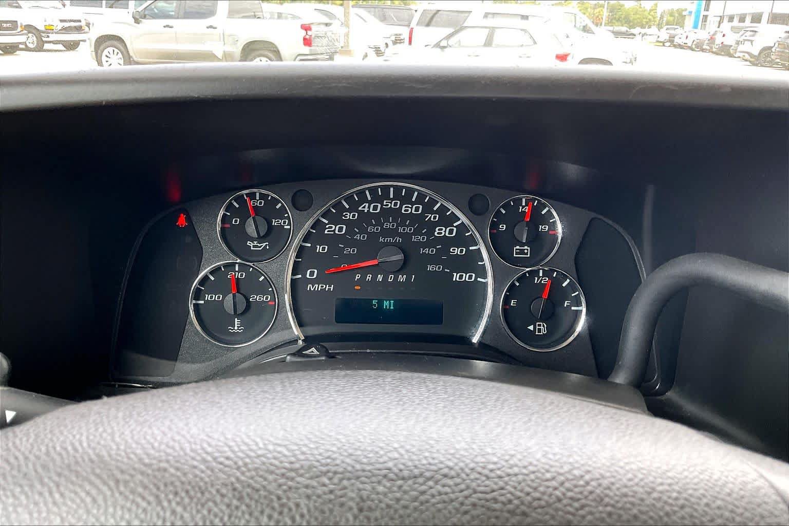 Used 2021 Chevrolet Express 2500 w/ Driver Convenience Package RWD image 21