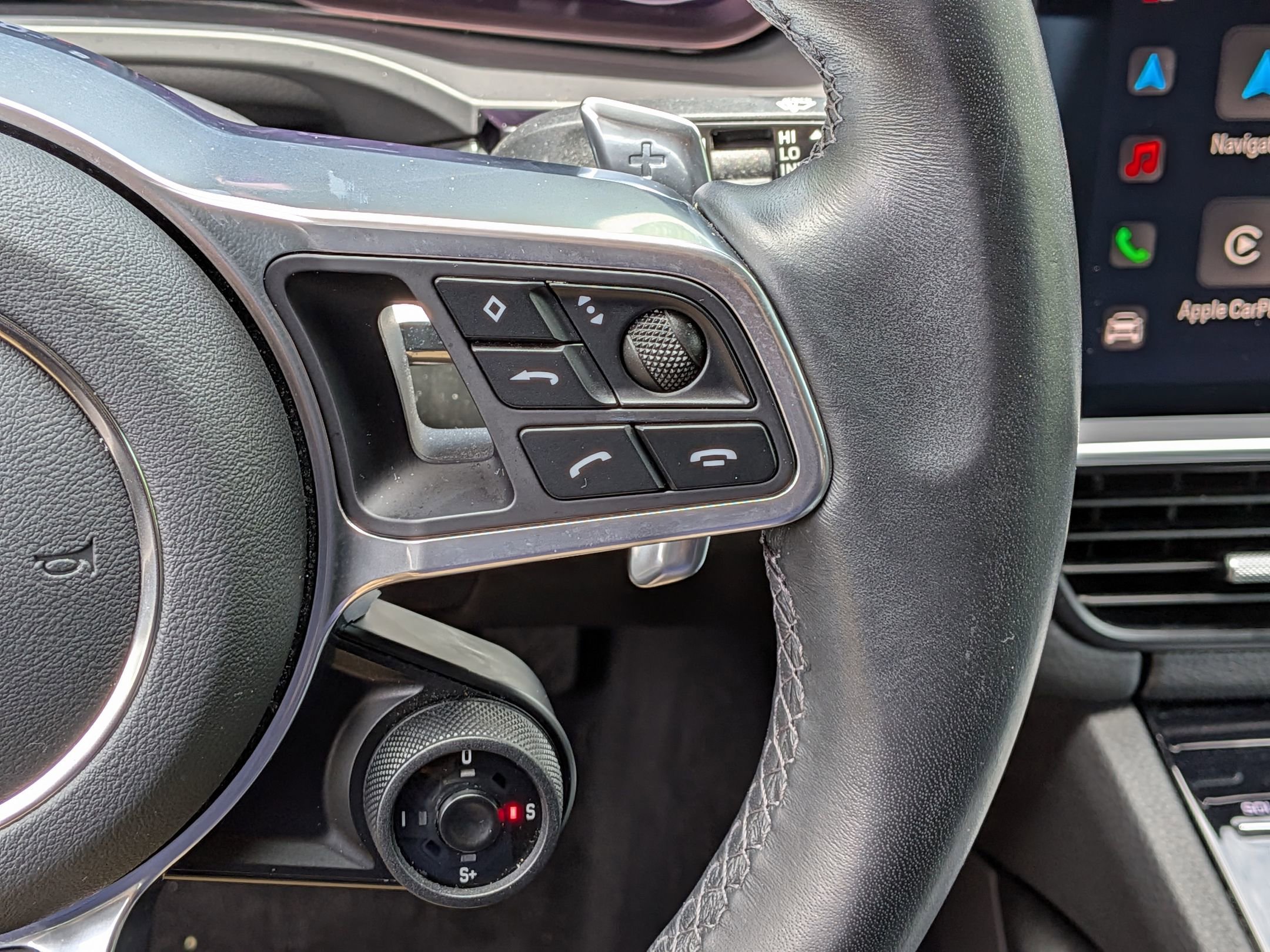 Certified 2023 Porsche Cayenne Platinum Edition AWD/4WD image 9
