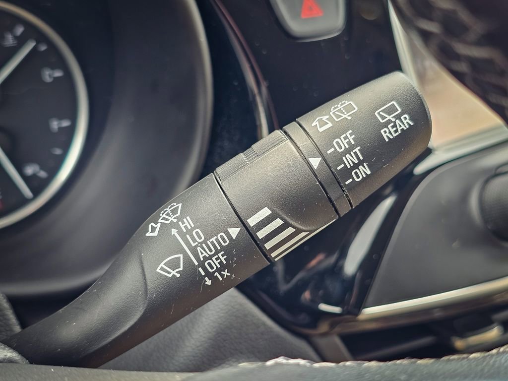 Used 2020 Buick Envision Premium AWD/4WD image 18