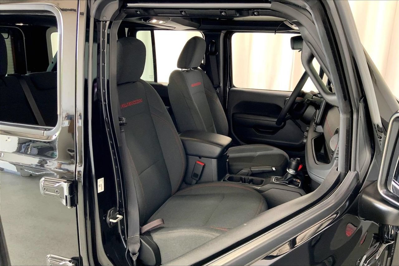 Used 2024 Jeep Wrangler Unlimited Rubicon w/ Convenience Group AWD/4WD image 6