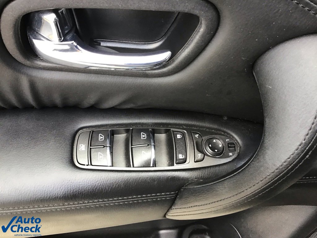 Used 2023 Nissan Armada SL w/ Cargo Package image 32