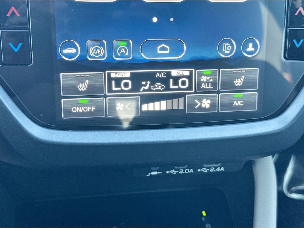 Used 2025 Subaru Forester Limited AWD/4WD image 16