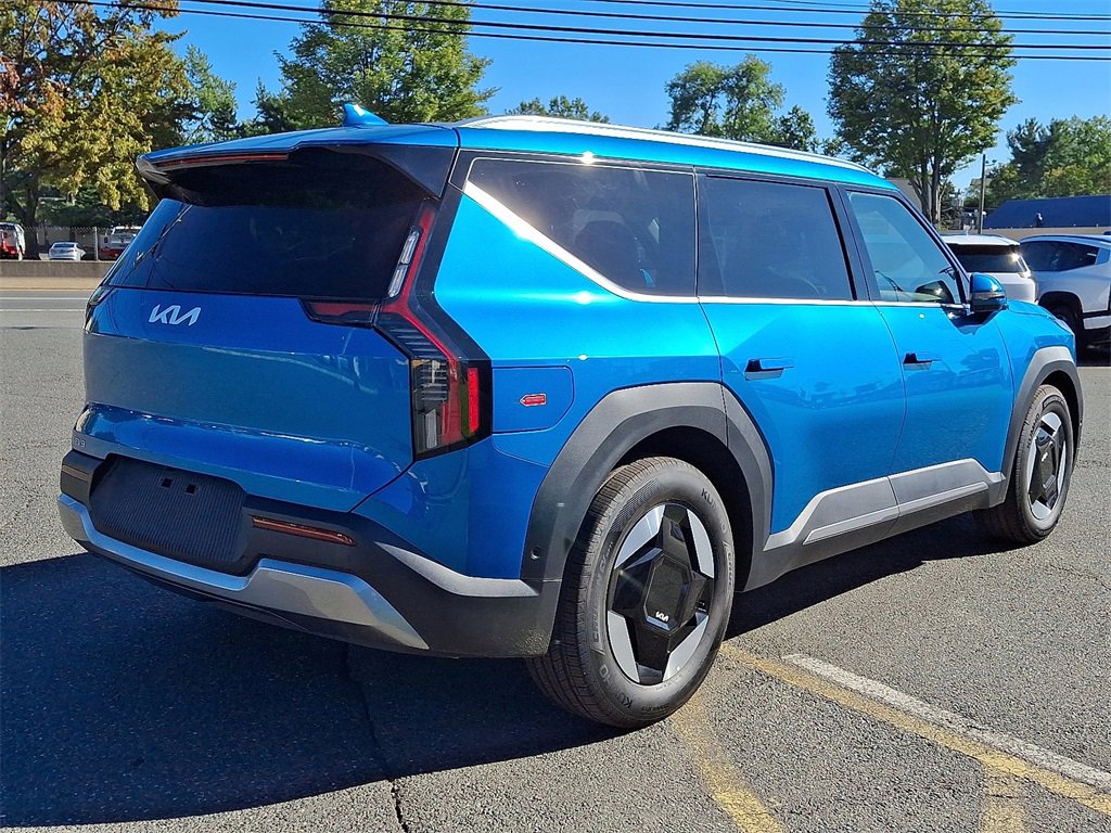 New 2026 Kia EV9 Wind image 4