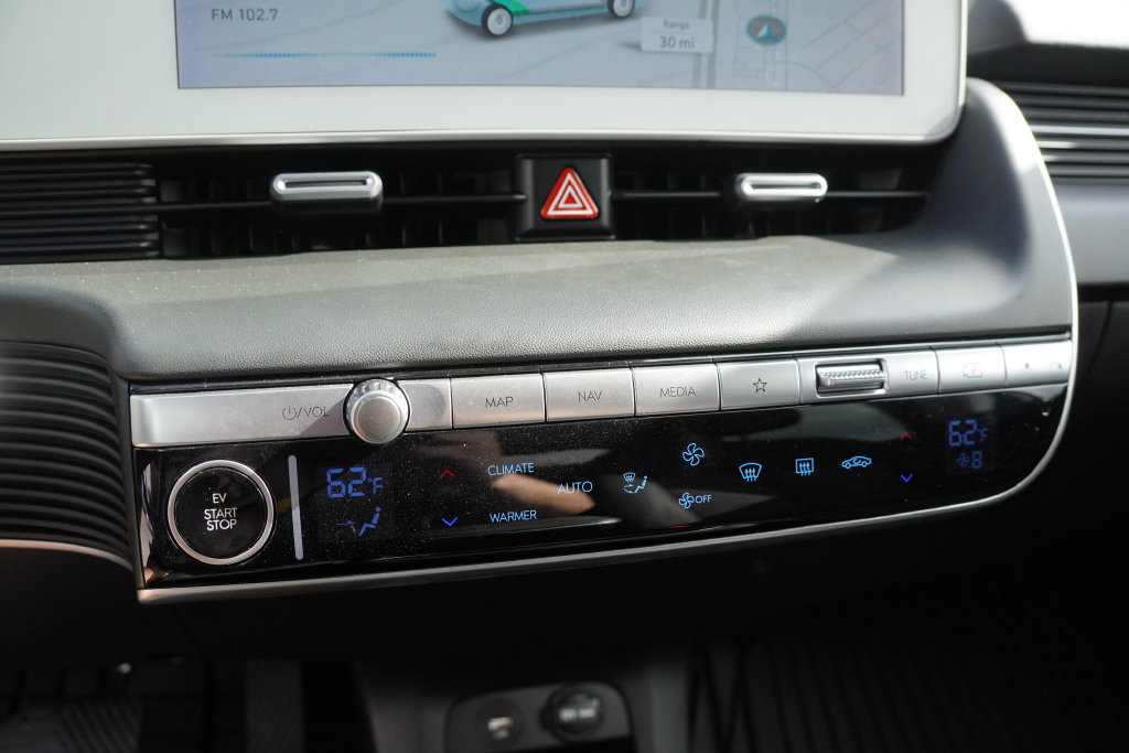 Used 2024 Hyundai Ioniq 5 SE RWD image 23