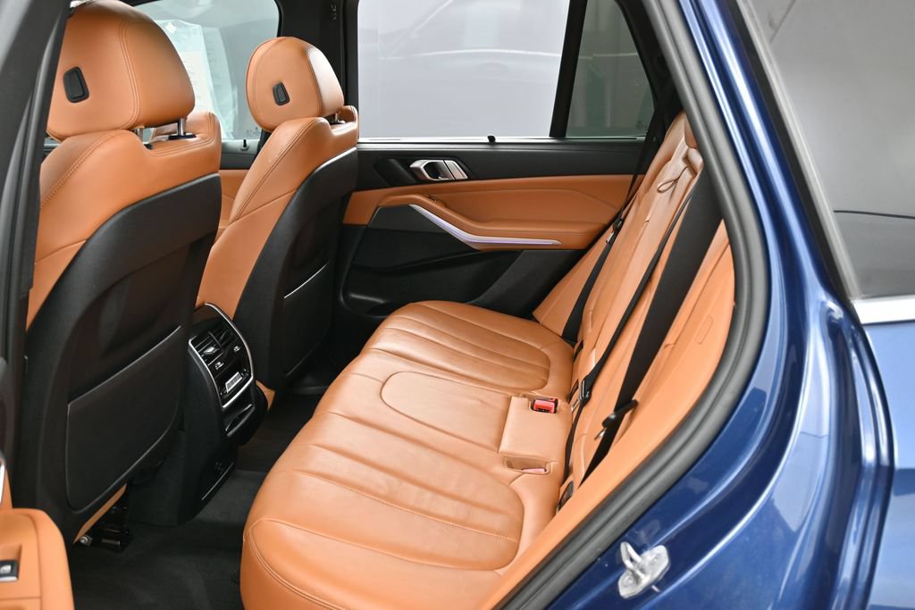 Used 2022 BMW X5 xDrive40i AWD/4WD image 33