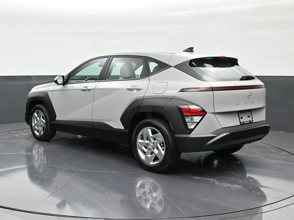 Used 2026 Hyundai Kona SE image 3