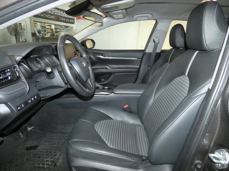 Used 2024 Toyota Camry SE image 9