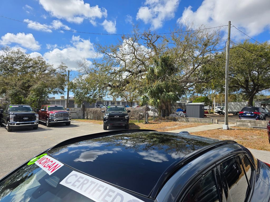 Used 2025 BMW X2 xDrive28i w/ Premium Package image 12