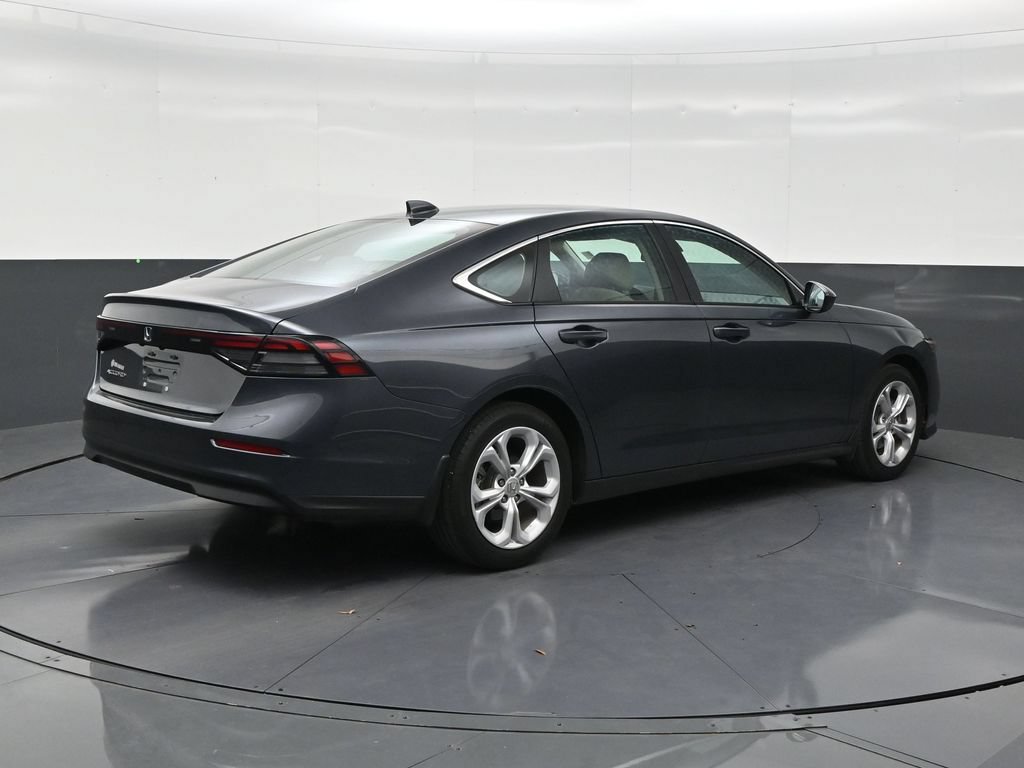 Used 2025 Honda Accord LX image 5
