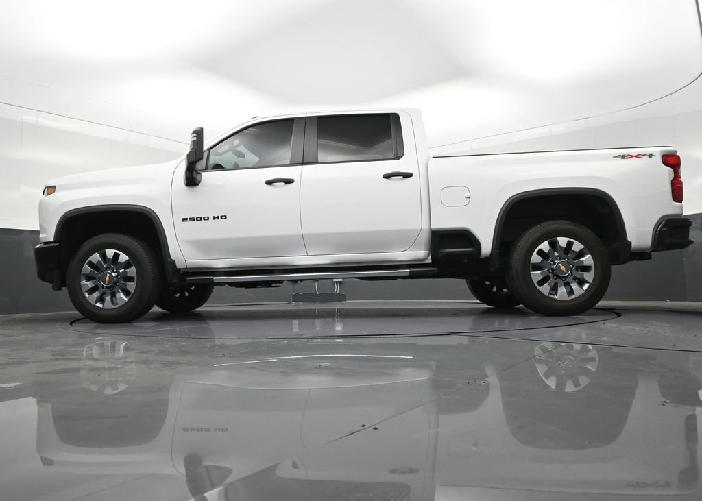 Used 2023 Chevrolet Silverado 2500 Custom w/ Custom Convenience Package AWD/4WD image 26
