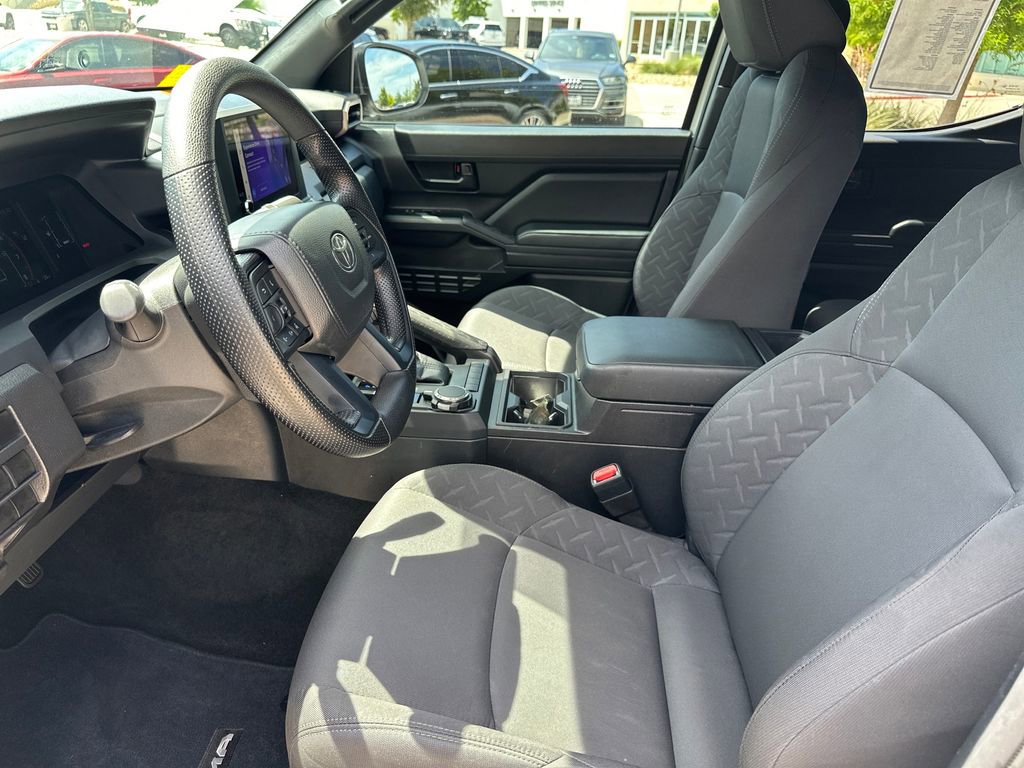 Used 2025 Toyota Tacoma SR AWD/4WD image 18