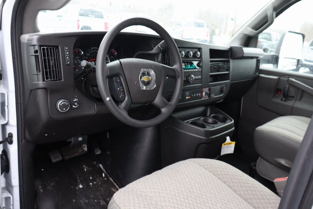 New 2025 Chevrolet Express 3500 w/ Power Convenience Package image 4