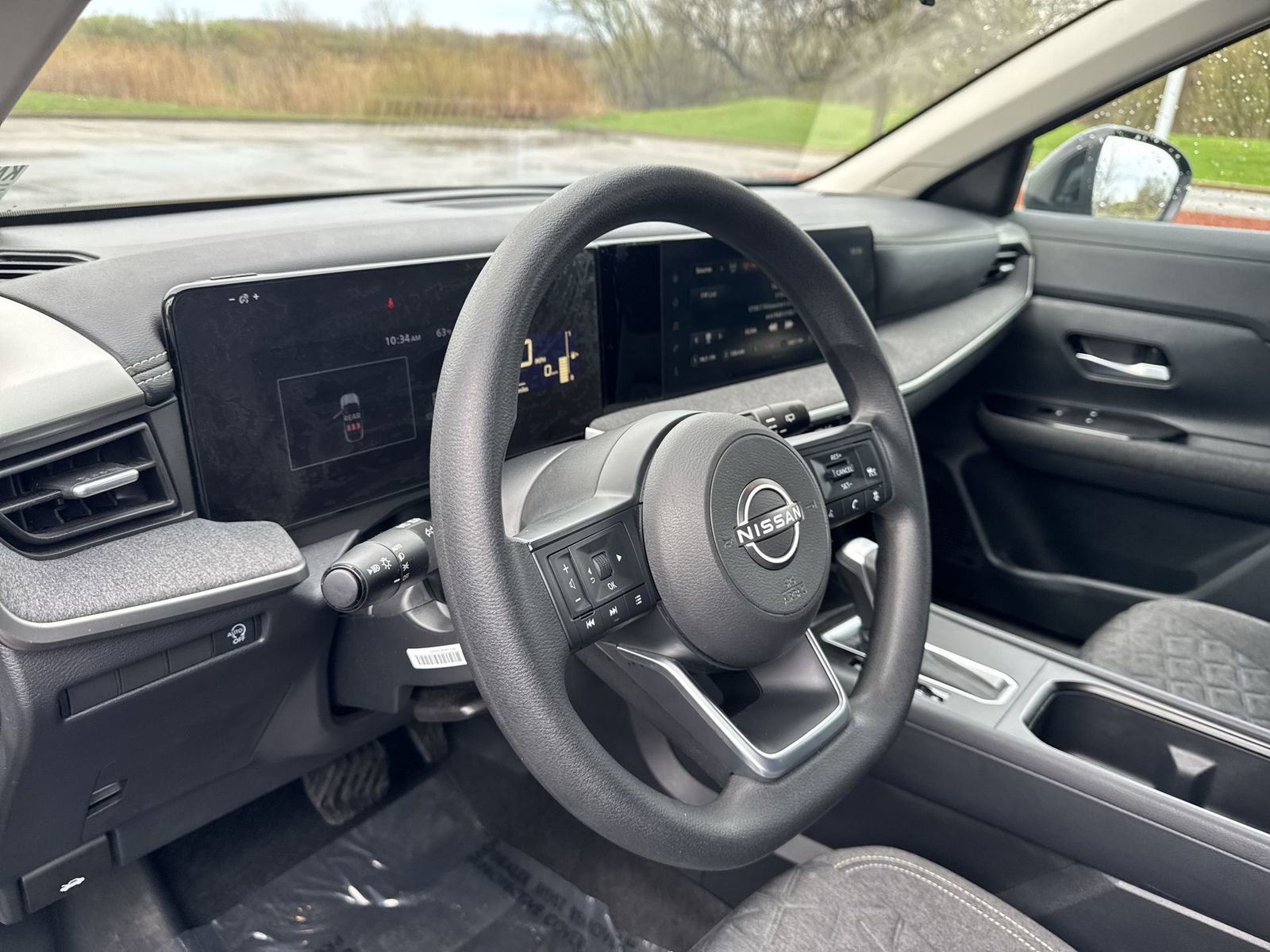 Certified 2025 Nissan Kicks SV FWD image 23