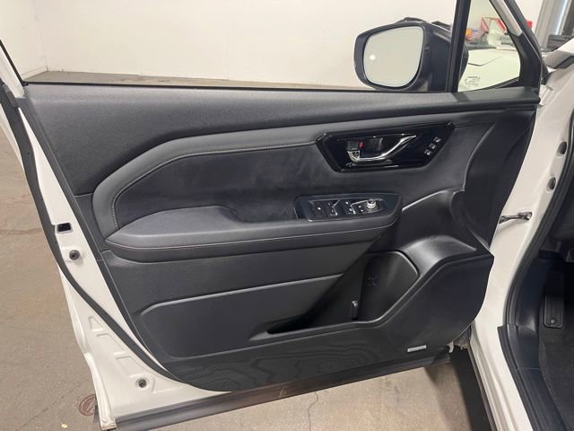 Used 2025 Subaru Forester Touring w/ Popular Package - Touring image 25