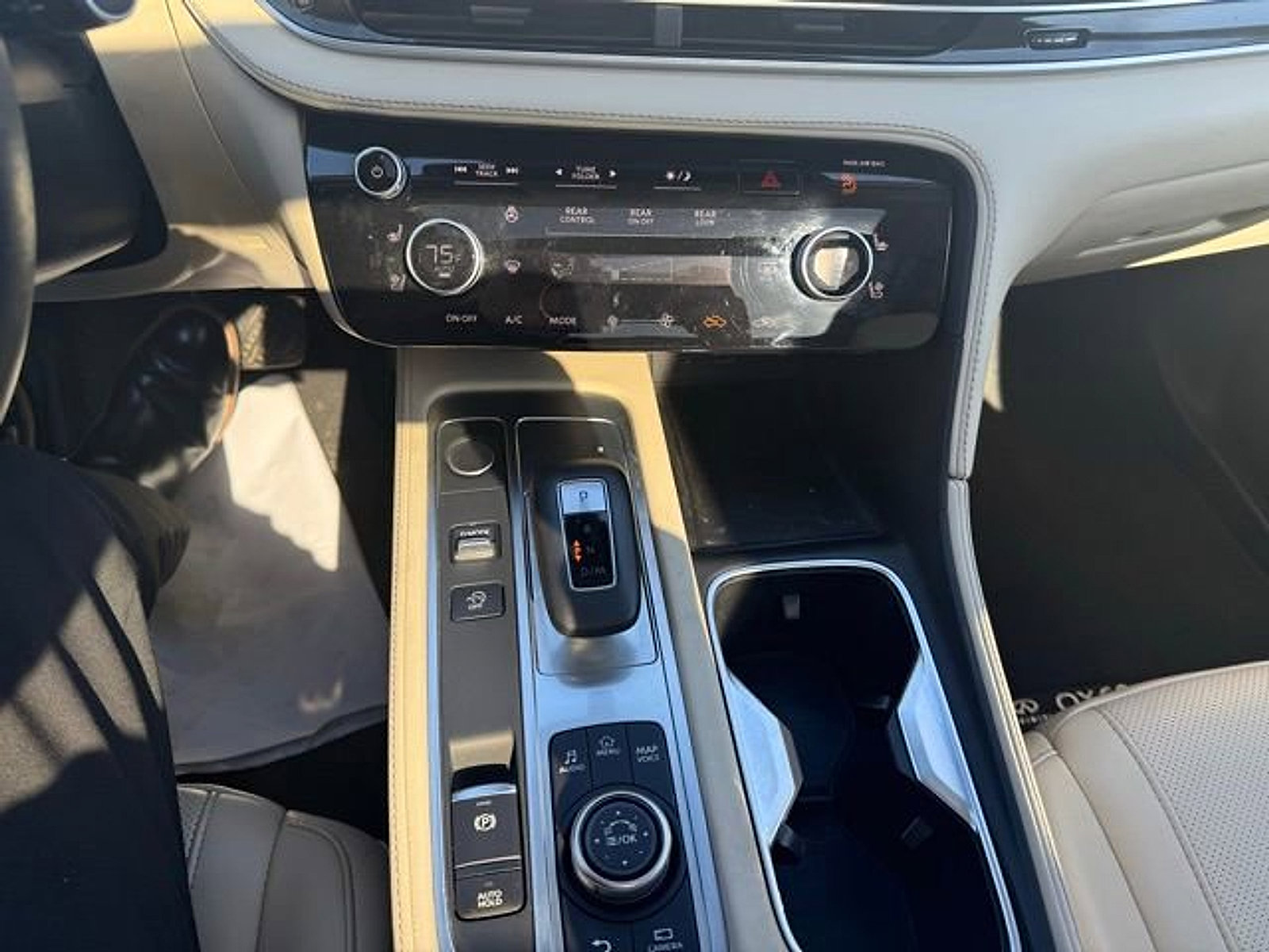 Used 2025 INFINITI QX60 Luxe w/ Lighting Package (N94) image 22