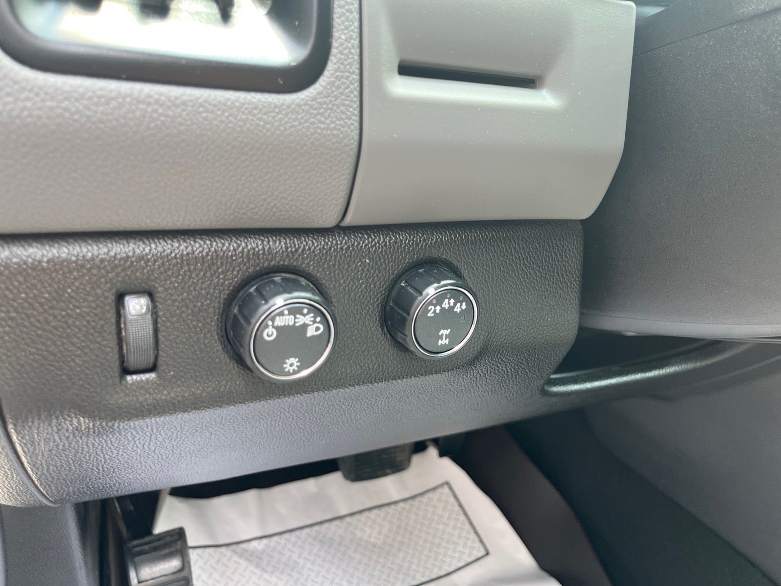 Used 2019 Chevrolet Colorado W/T w/ WT Convenience Package AWD/4WD image 24