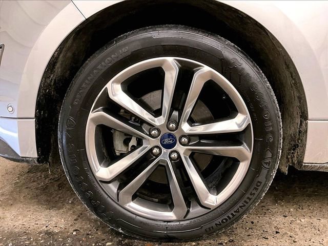 Used 2016 Ford Edge Sport w/ Equipment Group 401A AWD/4WD image 9