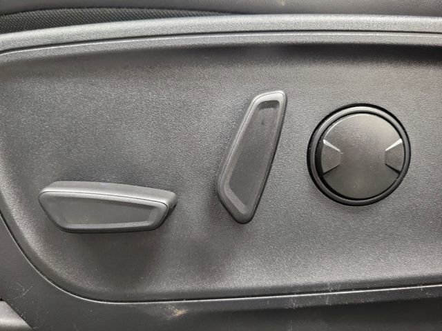 Used 2025 Ford Escape Platinum AWD/4WD image 18