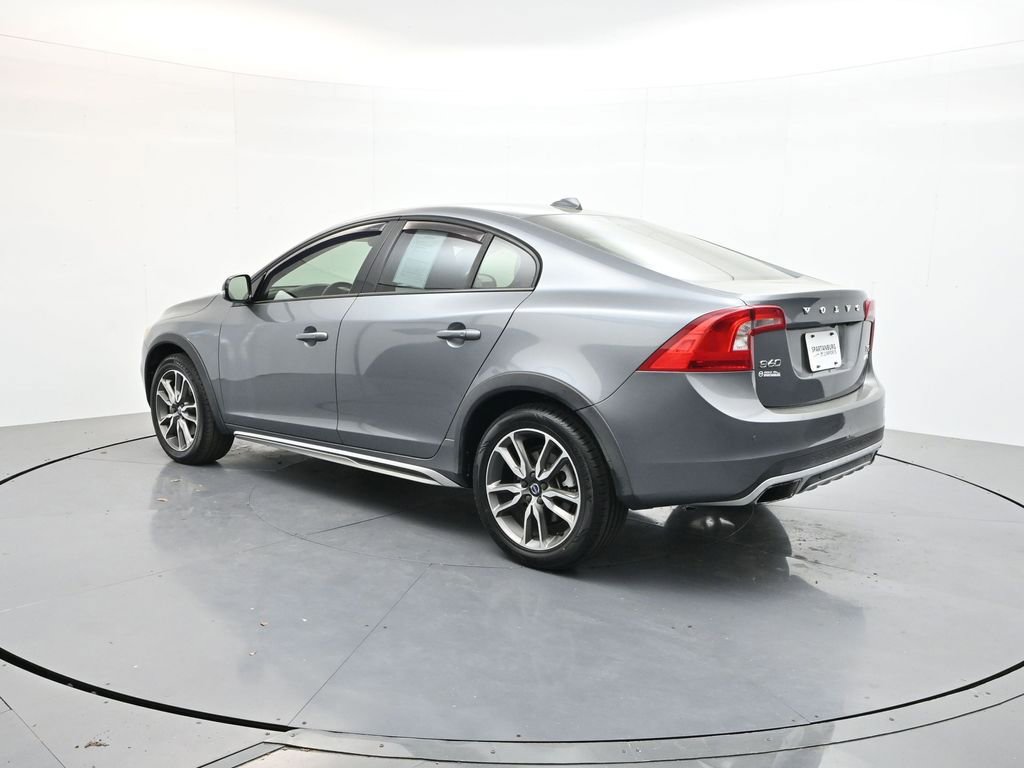 Used 2017 Volvo S60 T5 Cross Country Platinum image 5
