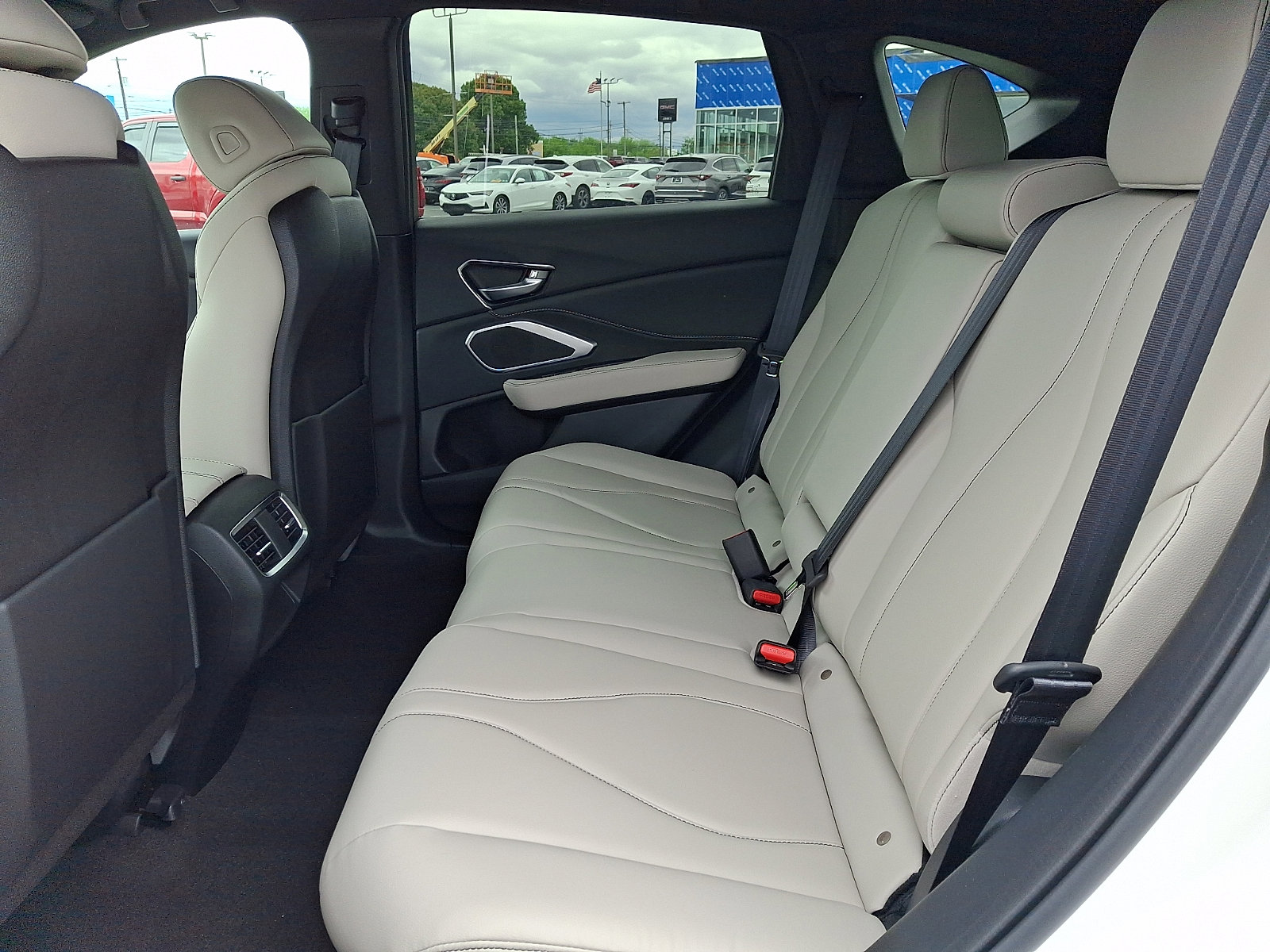 New 2026 Acura RDX SH-AWD image 5
