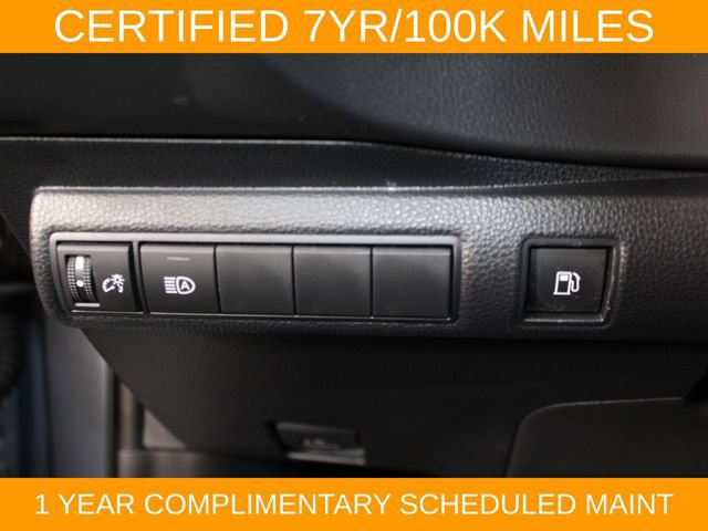 Used 2025 Toyota Corolla LE FWD image 17