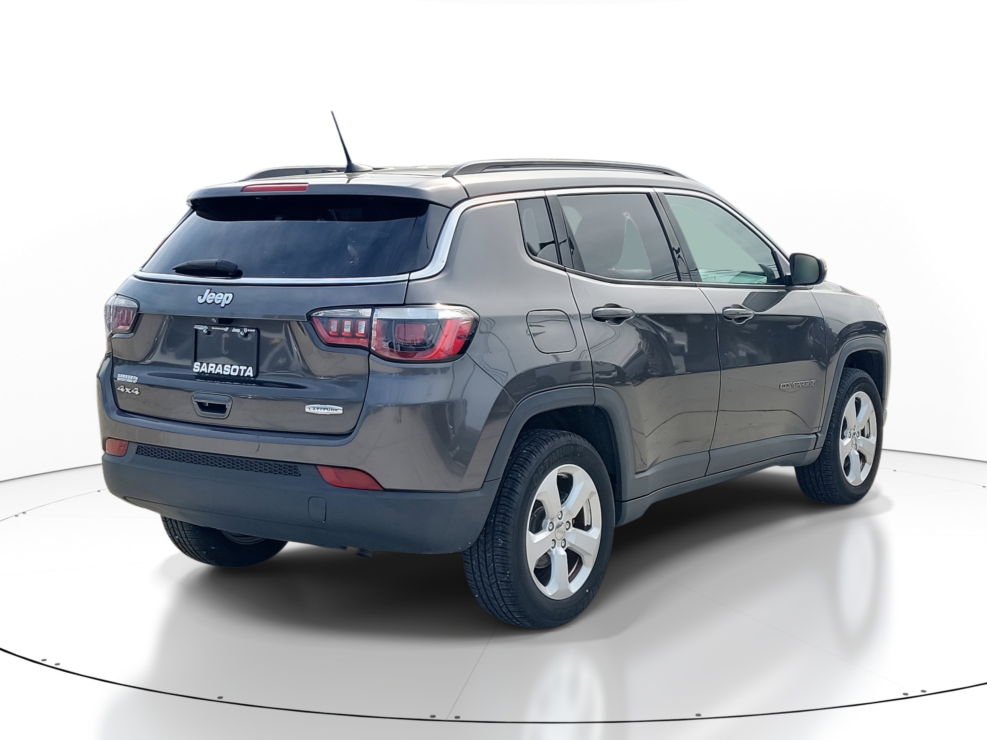 Used 2018 Jeep Compass Latitude w/ Popular Equipment Group AWD/4WD image 6
