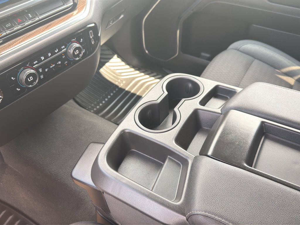 Used 2023 Chevrolet Silverado 1500 LT AWD/4WD image 20