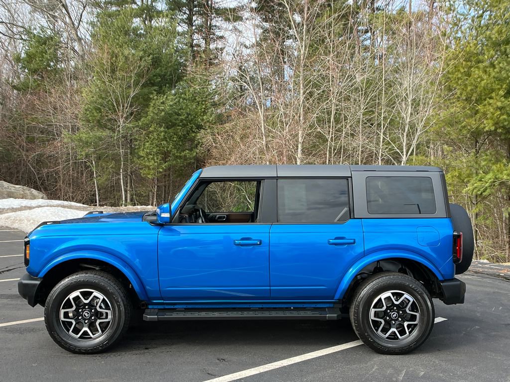 Used 2021 Ford Bronco Outer Banks image 2