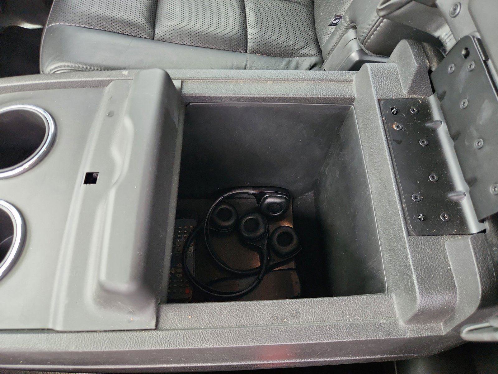 Used 2014 Lincoln Navigator 4WD image 14