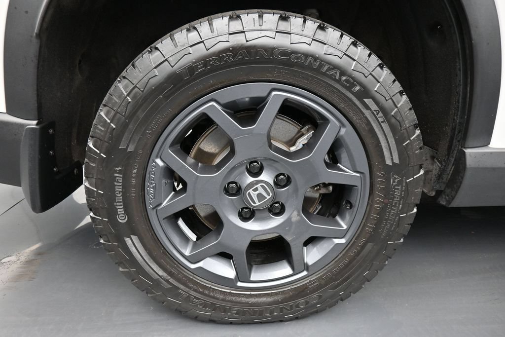 Certified 2025 Honda Pilot TrailSport image 34
