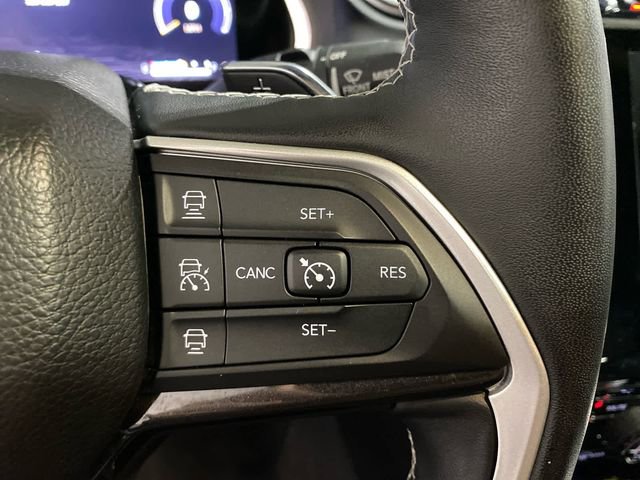 Used 2022 Jeep Grand Cherokee Altitude image 15