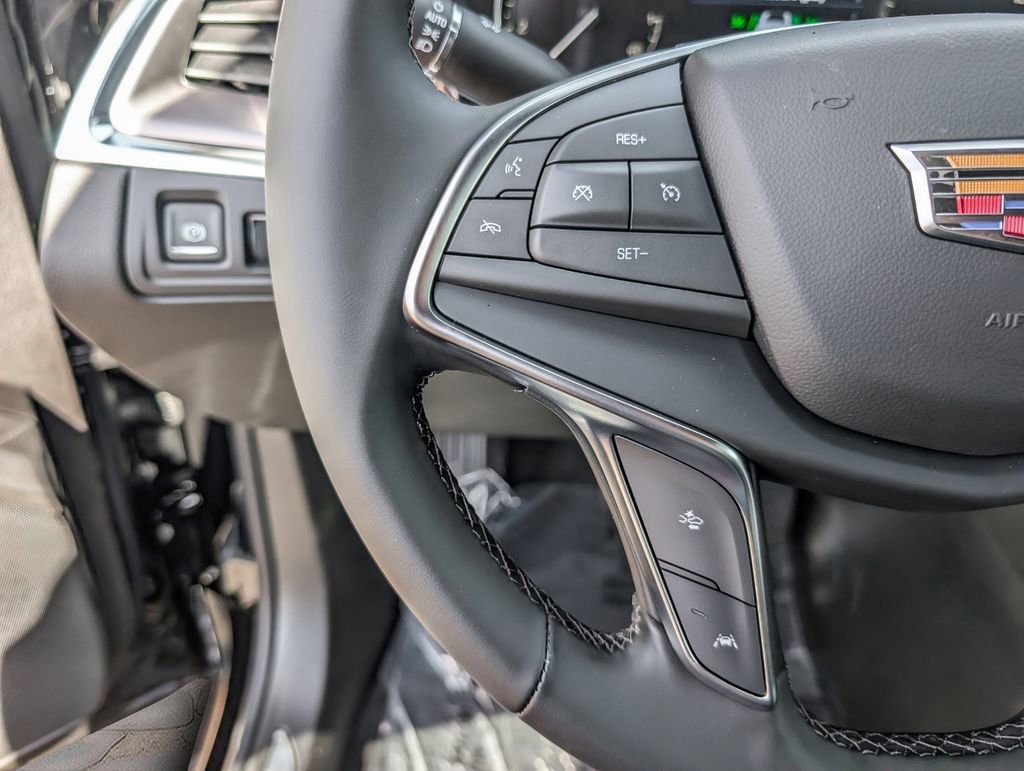 New 2026 Cadillac XT5 Luxury w/ LPO, Bronce Accent Package FWD image 22